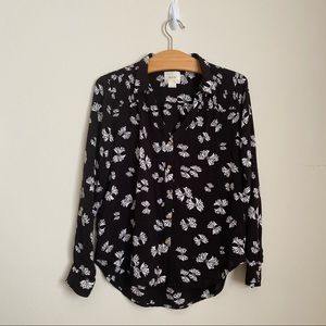 Anthropologie Maeve Black blouse with Bow accents Size 6